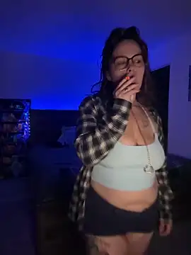 Snapshot of MamaSpicy chatting on November 13, 2025, 11:08 pm MamaSpicy online show from November 13, 2025, 11:08 pm