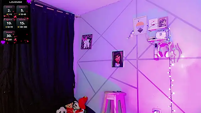 Snapshot of Aishasexy18 chatting on September 10, 2025, 11:04 pm Aishasexy18 online show from September 10, 2025, 11:04 pm