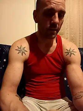 Snapshot of YzabellFabioo chatting on February 18, 2026, 9:55 pm YzabellFabioo online show from February 18, 2026, 9:55 pm