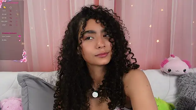 Victoria Curly online show from October 23, 2025, 7:12 pm