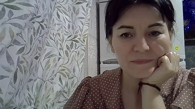 Krystal 82 online show from January 9, 2026, 8:16 pm