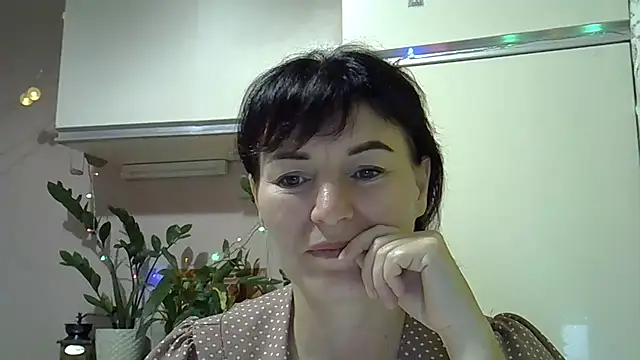 Krystal 82 online show from September 11, 2025, 1:38 am