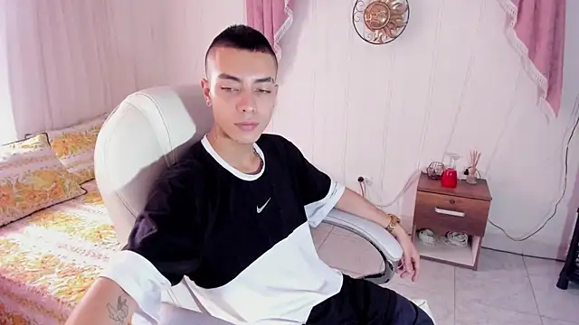 Dereck Boy8 online show from October 29, 2025, 8:19 pm