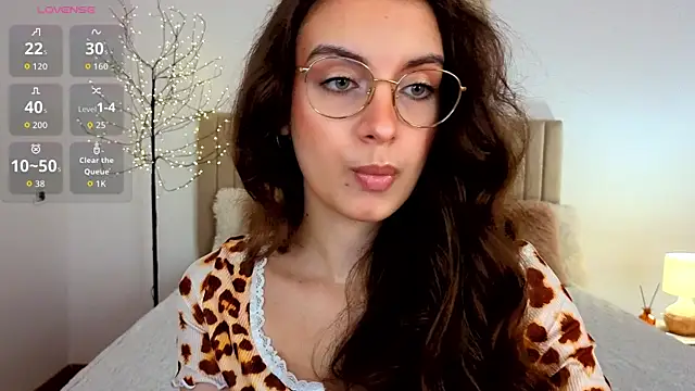 Snapshot of Real_cutie1 chatting on July 2, 2026, 12:55 pm Real cutie1 online show from July 2, 2026, 12:55 pm