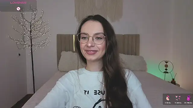 Snapshot of Real_cutie1 chatting on April 29, 2026, 5:30 pm Real cutie1 online show from April 29, 2026, 5:30 pm