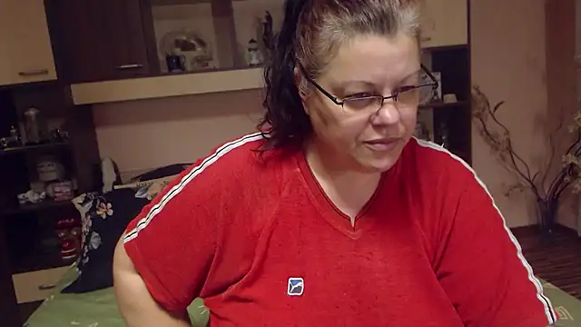 Claudia 71love online show from October 8, 2025, 7:14 pm