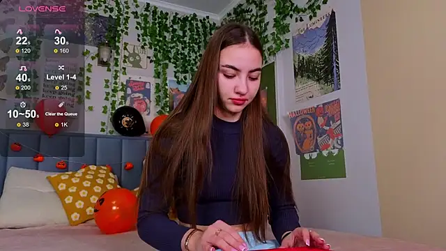 Ashley Pierce online show from October 21, 2025, 4:12 am