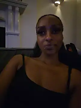 Snapshot of Hazel_Dollxx chatting on July 13, 2026, 12:00 am Hazel Dollxx online show from July 13, 2026, 12:00 am