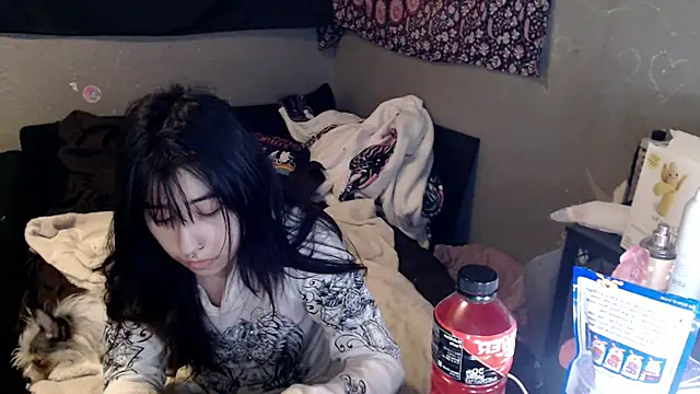 London Ray online show from February 26, 2026, 12:43 am