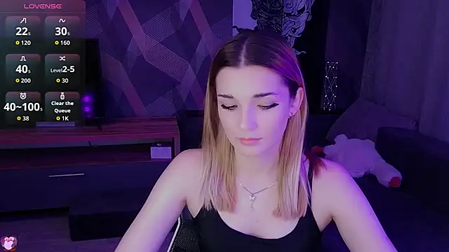 Sandy Belle online show from October 18, 2025, 9:39 pm