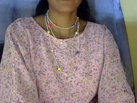 zara Khan0 online show from September 22, 2025, 4:46 pm