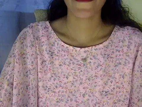 zara Khan0 online show from September 19, 2025, 2:10 pm