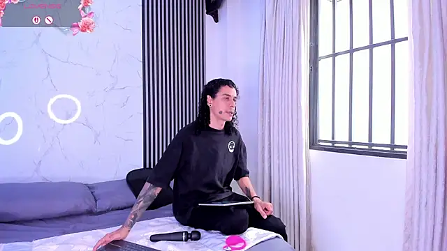 JackAndRosse  online show from February 17, 2026, 2:03 pm