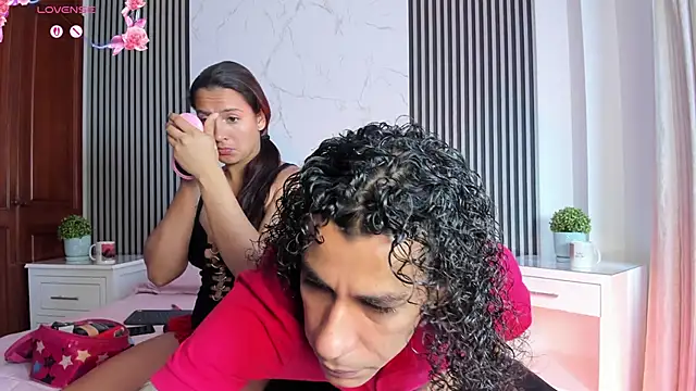 JackAndRosse  online show from April 10, 2026, 2:46 pm