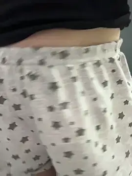 novinhacasada22 online show from April 8, 2026, 10:39 am