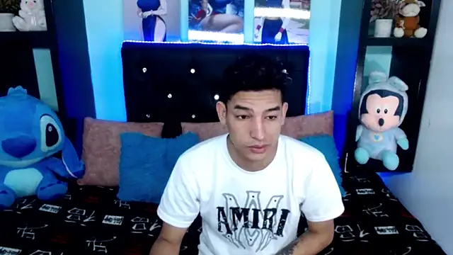 x oliver x online show from October 9, 2025, 4:13 am