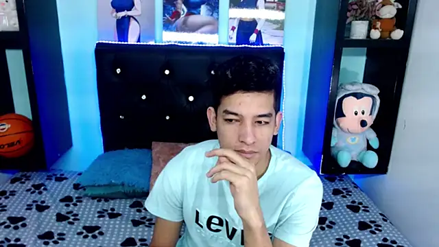 x oliver x online show from November 1, 2025, 3:57 am