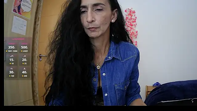 CristalVelvet online show from September 23, 2025, 3:19 pm