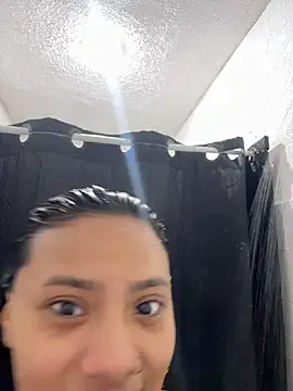Nia Desire online show from May 19, 2026, 6:09 am