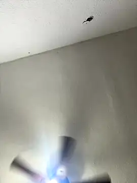 Snapshot of Nia_Desire chatting on November 28, 2025, 6:46 am Nia Desire online show from November 28, 2025, 6:46 am