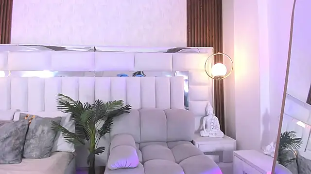 im kasumi online show from December 18, 2025, 1:04 pm