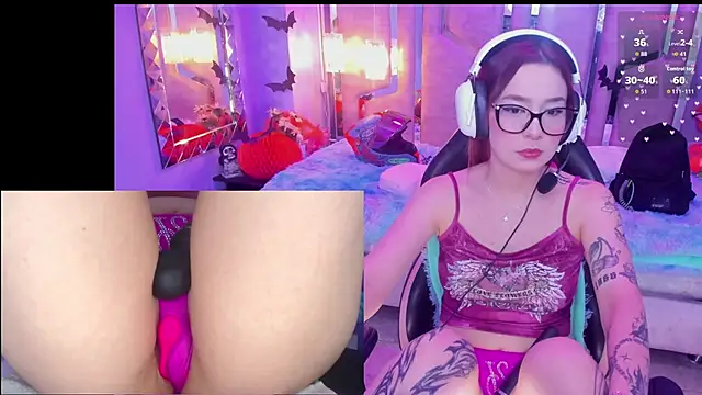 NicoleFerrel online show from November 3, 2025, 2:31 pm