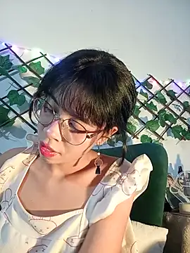 dolliette24 online show from May 21, 2026, 3:48 am