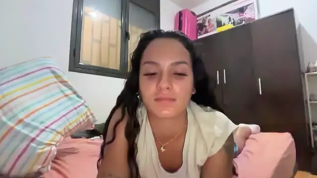Snapshot of Maia_Park chatting on June 9, 2026, 9:27 pm Maia Park online show from June 9, 2026, 9:27 pm