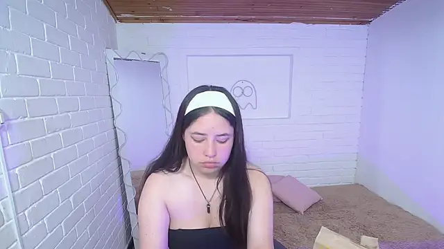 Luaxury tay online show from October 6, 2025, 3:29 am