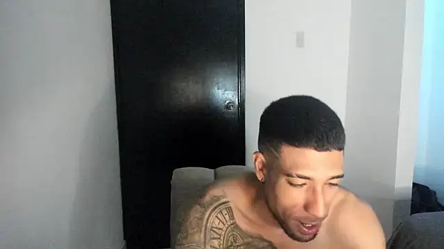 ThiagoLugo online show from April 11, 2026, 7:45 am