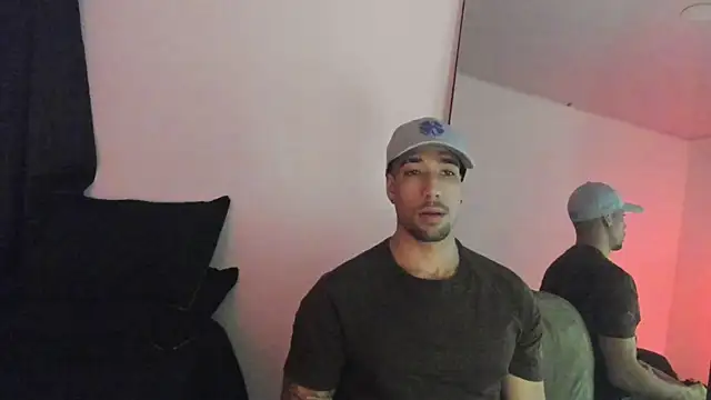 ThiagoLugo online show from November 2, 2025, 12:26 am