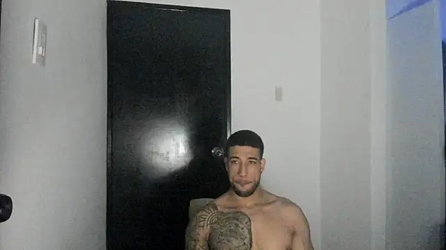 ThiagoLugo online show from May 26, 2026, 4:21 am