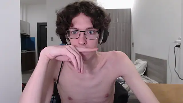 LovesomeCookie online show from November 6, 2025, 7:40 pm