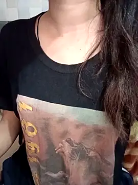 Queen Pooja7 online show from October 1, 2025, 3:16 pm