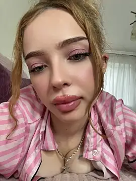 Snapshot of Hannah_xBaby chatting on July 9, 2026, 9:54 am Hannah xBaby online show from July 9, 2026, 9:54 am