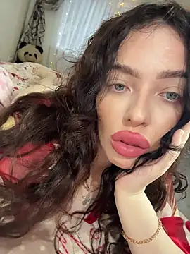 Snapshot of Hannah_xBaby chatting on November 11, 2025, 8:09 am Hannah xBaby online show from November 11, 2025, 8:09 am