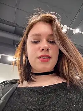 lucy-joy online show from February 19, 2026, 11:29 am