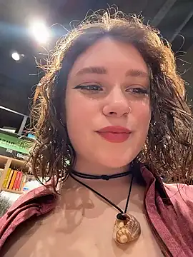 lucy-joy online show from January 9, 2026, 10:33 am