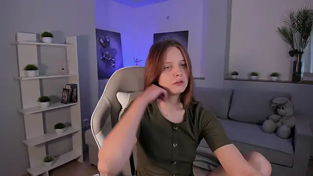 AlicePill online show from October 11, 2025, 2:12 am