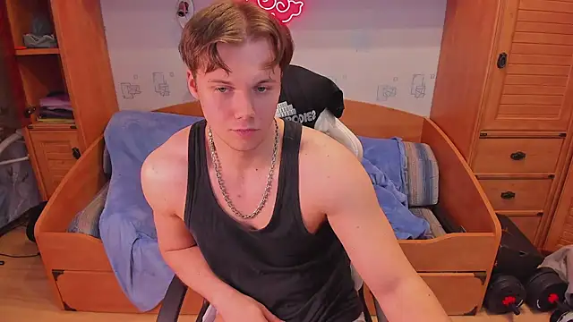 Dexter Bennett online show from May 15, 2026, 4:49 pm