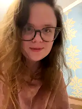 MariaMirabella online show from October 26, 2025, 9:04 pm