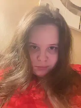 MariaMirabella online show from November 4, 2025, 8:01 pm