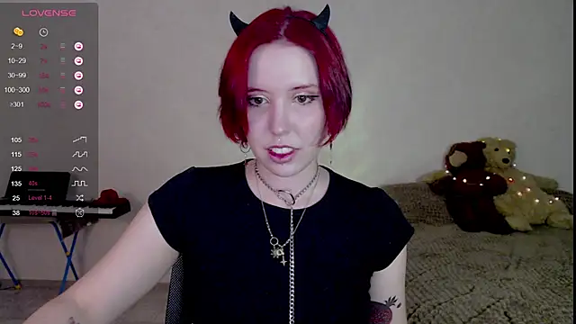 Snapshot of Ruby_Flame chatting on October 25, 2025, 8:20 pm Ruby Flame online show from October 25, 2025, 8:20 pm