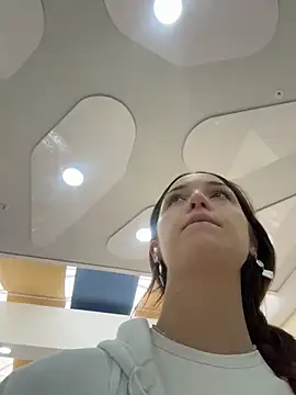 DollyTall online show from April 11, 2026, 7:45 am