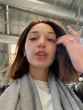 DollyTall online show from October 12, 2025, 8:26 am