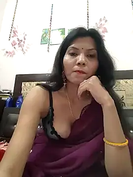 Yourhotsweetgirl online show from December 16, 2025, 6:23 pm