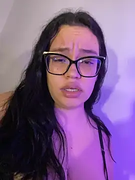 Emily Taylor2 online show from October 22, 2025, 2:22 am