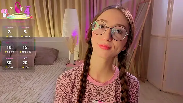 Snapshot of AvrilLeMell chatting on February 5, 2026, 9:43 pm AvrilLeMell online show from February 5, 2026, 9:43 pm