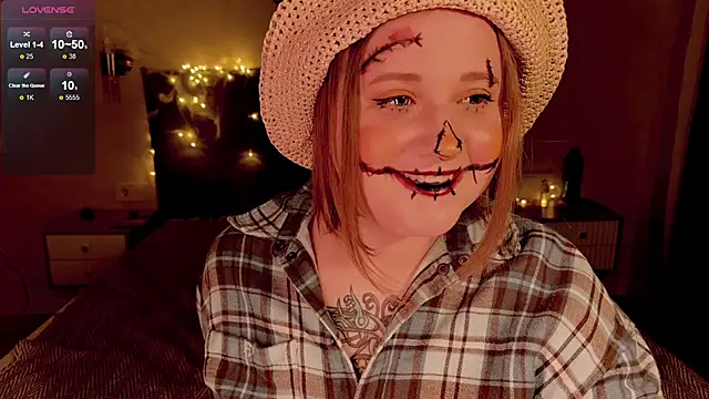 Snapshot of NaomiRey1 chatting on October 31, 2025, 4:03 pm NaomiRey1 online show from October 31, 2025, 4:03 pm