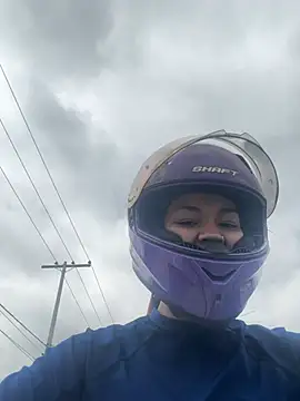 Camilla Miller01 online show from April 9, 2026, 6:58 pm